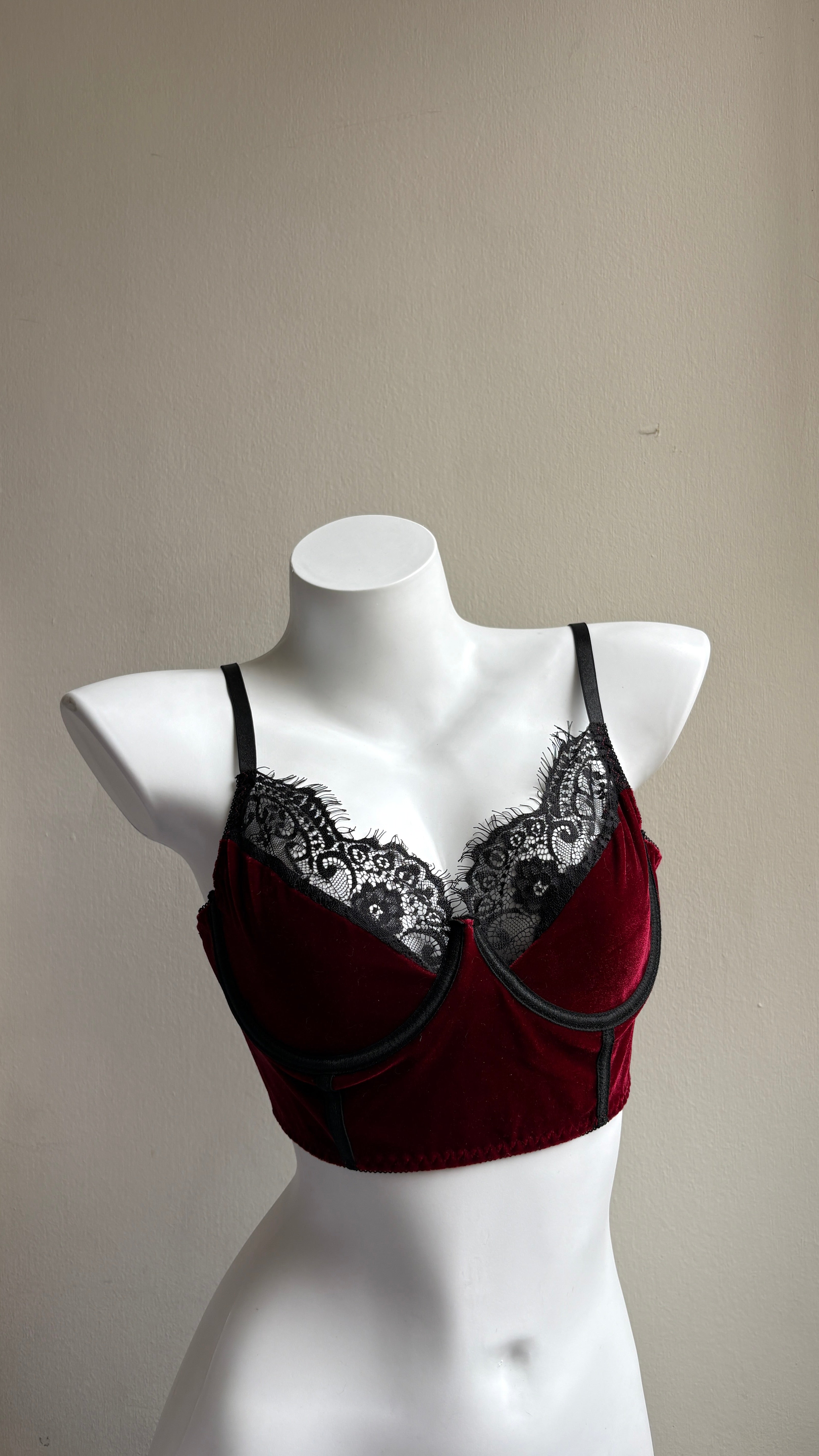 BRALETTE