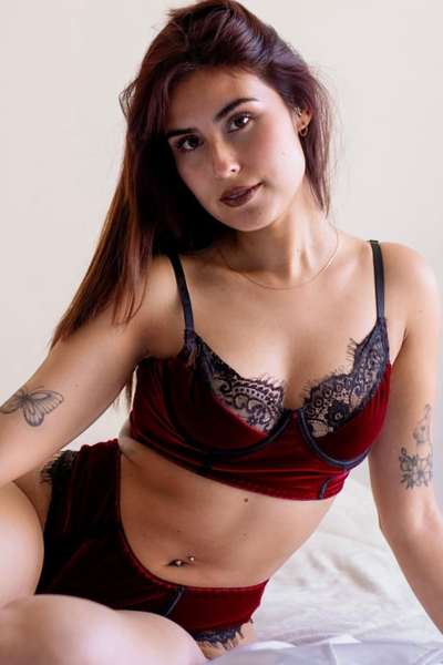 CONJUNTO KHALA BURDEO